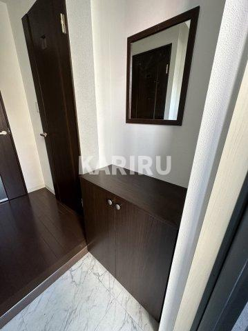 ハイフェンス京橋の玄関