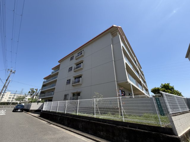 ユニハイム高槻の外観