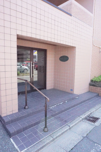 レユニオン成島 のエントランス