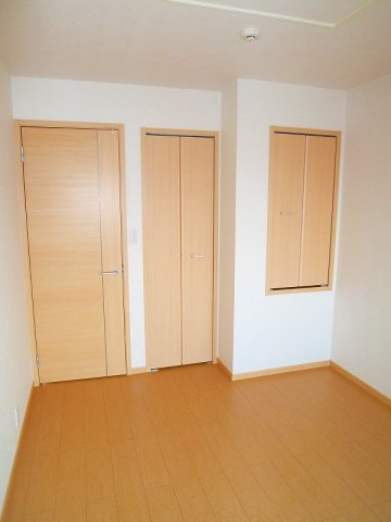 ラフレシール・Ｏの寝室|北洋室