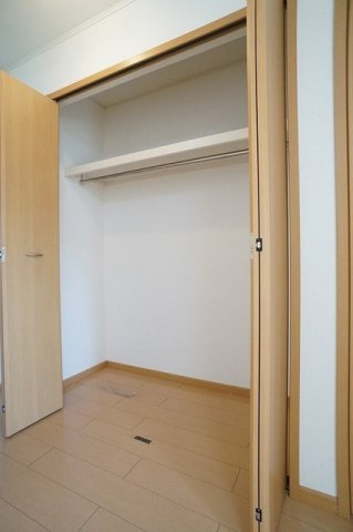 【賃貸アパート】アドラブール　Ａの収納|十分な収納スペースがあります