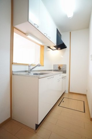 【賃貸アパート】アドラブール　Ａのキッチン|キッチンでお料理をお楽しみください