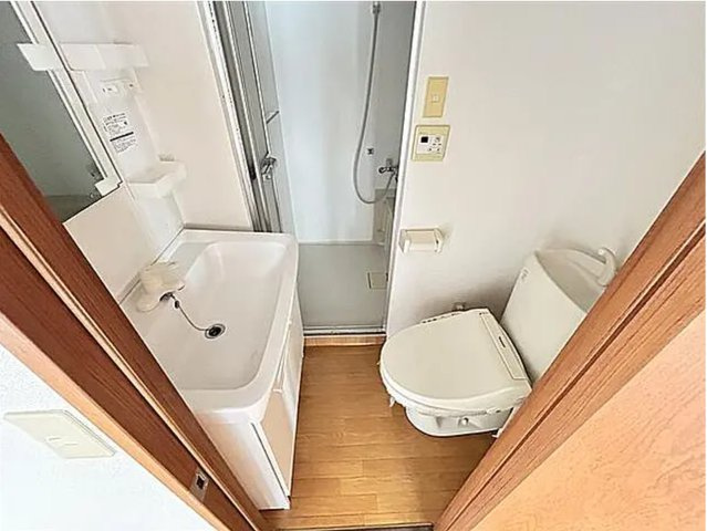 東京都練馬区投資用1棟マンション【パールビル】「2025年大規模修繕工事済」「上石神井駅徒歩2分」のトイレ