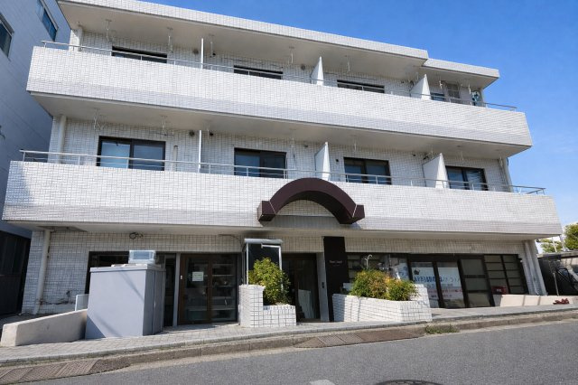 東京都練馬区投資用1棟マンション【パールビル】「2025年大規模修繕工事済」「上石神井駅徒歩2分」の外観