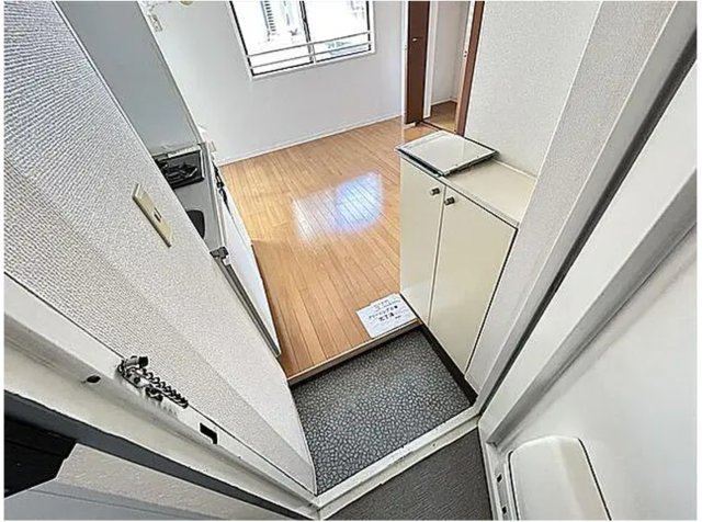 東京都練馬区投資用1棟マンション【パールビル】「2025年大規模修繕工事済」「上石神井駅徒歩2分」の玄関