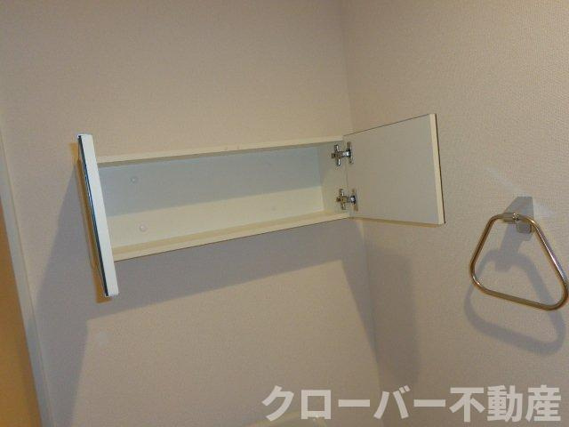 ビタローマのトイレ|戸棚