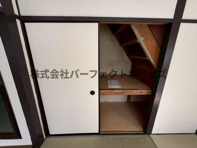 池田西町テラスハウス　賃貸の収納|収納豊富です