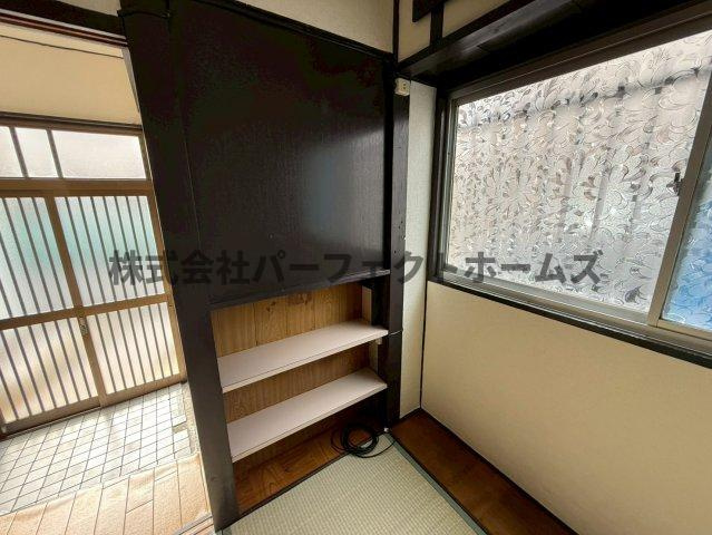 池田西町テラスハウス　賃貸の収納|専用の収納スペースです