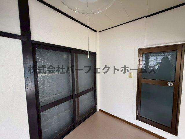 池田西町テラスハウス　賃貸の内装|内装は落ち着いています