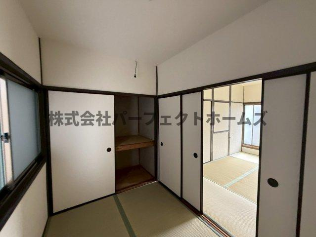池田西町テラスハウス　賃貸の和室|和室です