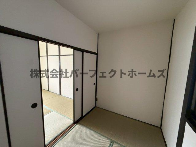 池田西町テラスハウス　賃貸の和室|きれいな和室です