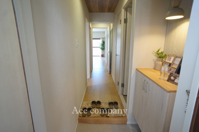 【玄関】 | ライフコートフドウ育和公園ハイツ | シンプルなシューズボックス付きです♪