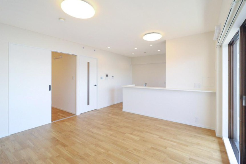 ダイアパレス甲子園の居間・リビング