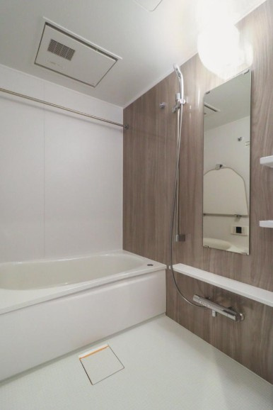 ダイアパレス甲子園の浴室