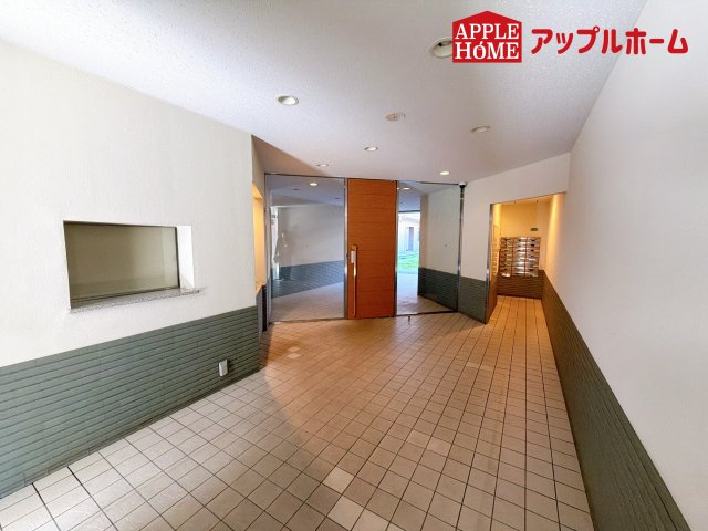 [中古マンション] さいたま市中央区下落合 与野パーク・ホームズのエントランス|ぜひ現地にて、実際の建物・街並み・日当たり等ご確認下さい♪お問い合わせはお気軽に☆　TEL「0120-466263」