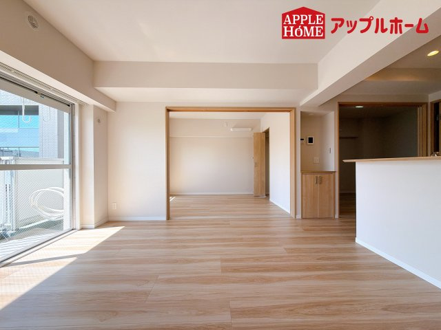 [中古住宅] さいたま市中央区上落合 与野ダイヤハイツの居間・リビング|広々リビングで家族の会話も弾みます♪家族団らんの秘訣は間取りにあり☆夢のマイホームを一緒に叶えましょう！