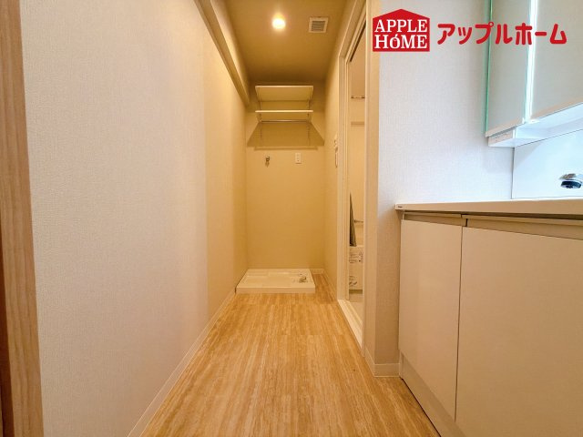 [中古住宅] さいたま市中央区上落合 与野ダイヤハイツの洗面所|白を基調とした清潔感のある快適空間です。毎日の身支度も気持ち良くお使い頂けます！！