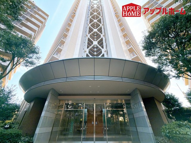 [中古マンション] さいたま市中央区上落合 パークシティ大宮セントラルタワーの外観|資料請求、お電話でのお問合せ、いつでも丁寧に対応させていただきます！不動産業界のプロフェッショナルが集う弊社にぜひ一度ご相談ください！