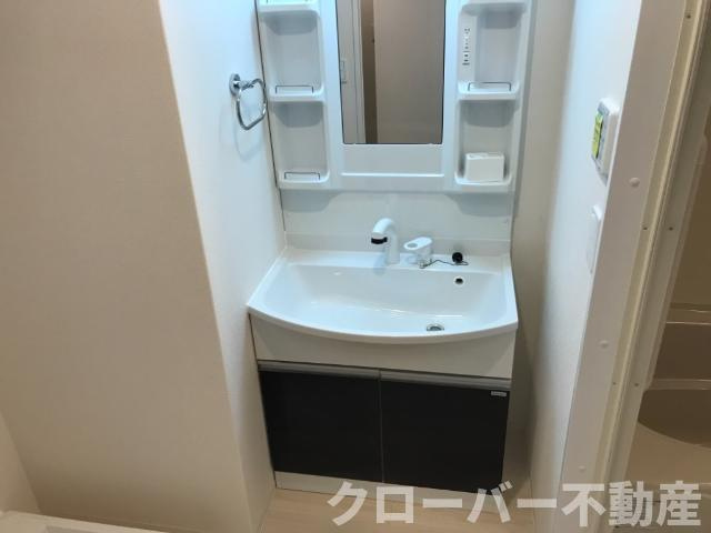 MARUKATSU UTAZUの洗面所|洗髪洗面化粧台