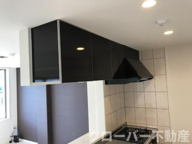 MARUKATSU UTAZUのキッチン|キッチン吊戸棚