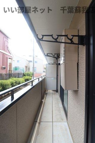 ロイヤルハウスAのバルコニー|陽当たり良好なバルコニーです