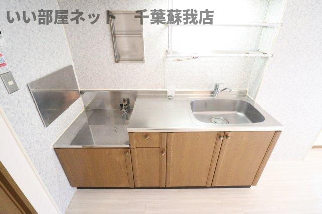 ロイヤルハウスAのキッチン|使いやすいキッチンです