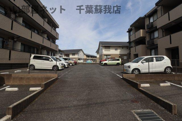 ロイヤルハウスAの駐車場|駐車場です