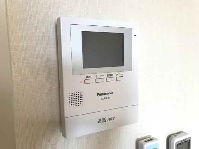 グリシーヌの内装|カメラ付インターホン