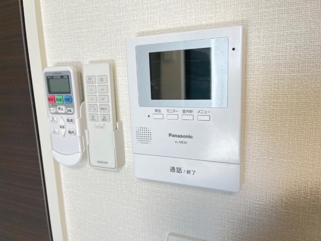 ゴールドラッシュの内装|カメラ付インターホン