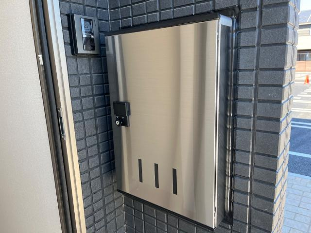 ゴールドラッシュのその他|宅配BOX