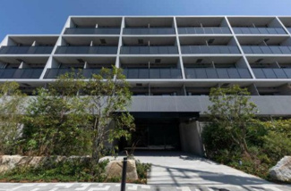 【外観】 | 鉄筋コンクリート造のがっちりとした建物。