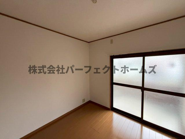 成美町平屋　賃貸の洋室|明るい洋室です