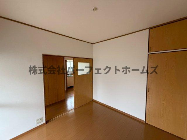 成美町平屋　賃貸の洋室|明るい洋室です
