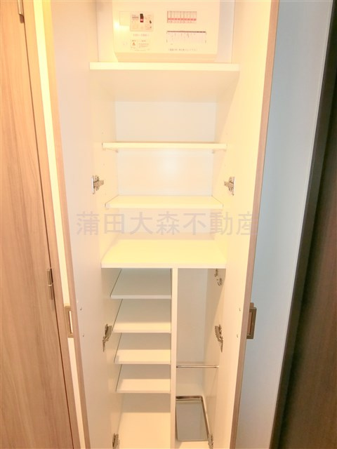 アーバンパーク東六郷Iの収納|玄関収納