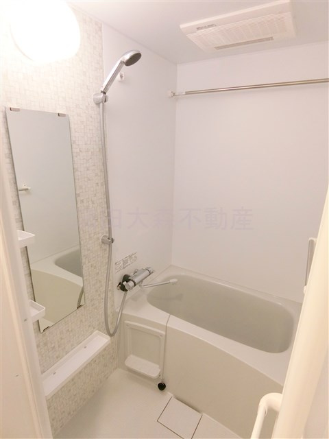 アーバンパーク東六郷Iの浴室|浴室乾燥機付きのお風呂　バスルーム