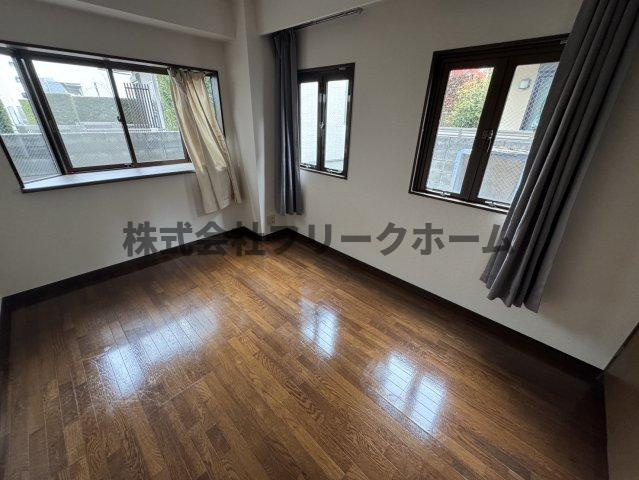三鷹市牟礼６丁目の賃貸マンションの寝室