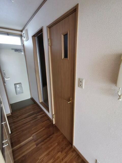 ハイツイーストの内装