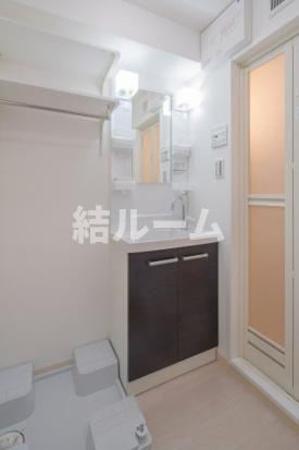 豊島区千早４丁目の賃貸マンションの洗面所