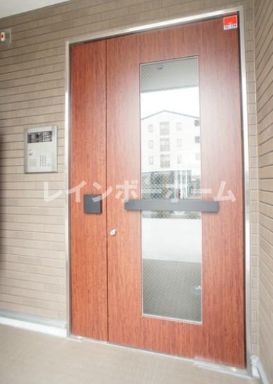 リブリ・ニソルのエントランス