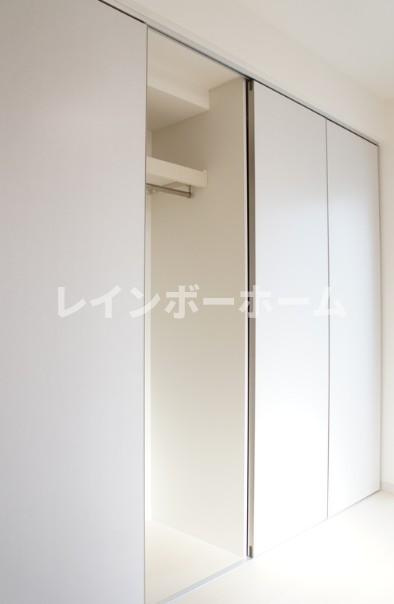 リブリ・ニソルの収納