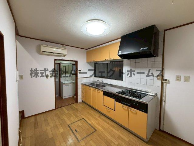 長尾家具町1丁目戸建　賃貸のキッチン|お料理しやすいキッチンです