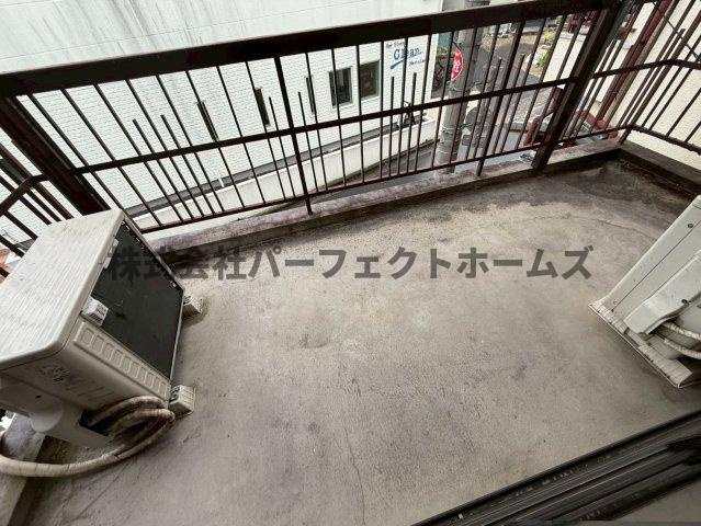 長尾家具町1丁目戸建　賃貸のバルコニー|バルコニー付きです