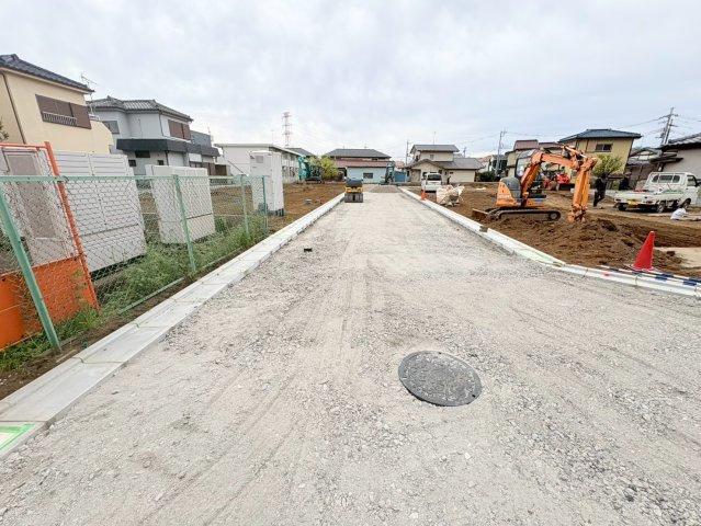 川越市南大塚3丁目　建築条件なし売地　西武新宿線『南大塚駅』徒歩8分　【大東東小学区】の前面道路含む現地写真