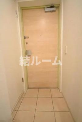 板橋区中丸町の賃貸マンションの玄関