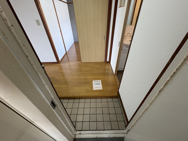 霞ヶ丘レジデンスの玄関