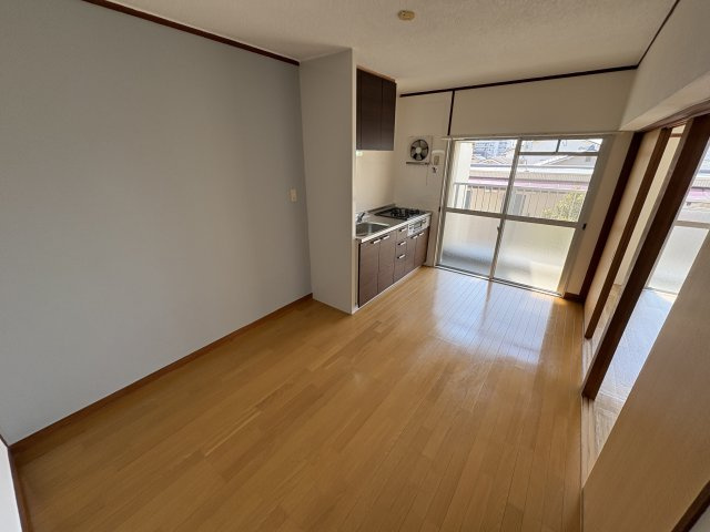 霞ヶ丘レジデンスの居間・リビング