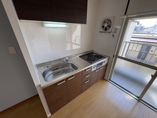 霞ヶ丘レジデンスのキッチン