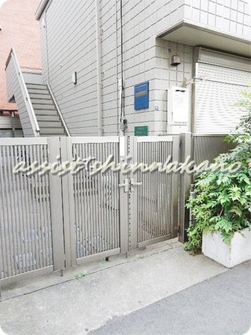 グレイスコートのエントランス