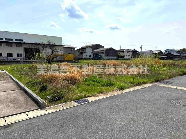 ６６６１２　羽島郡笠松町北及土地の外観