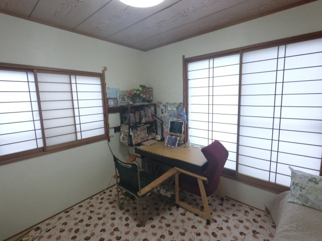 中古戸建　愛甲郡清川村煤ヶ谷の洋室